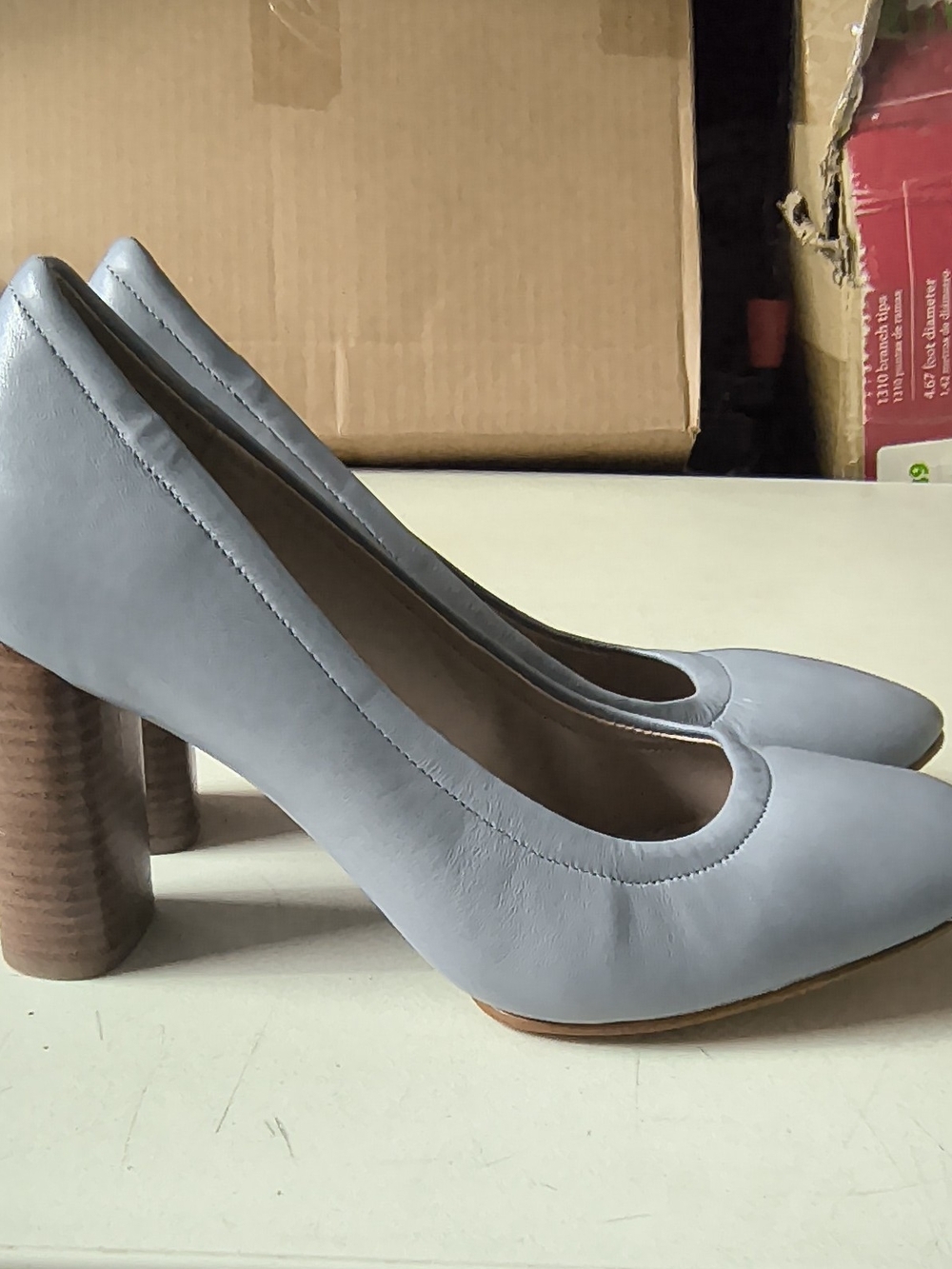 Clarks Narrative Women's Light Blue Grace Eva Round-Toe Block Heel Pumps